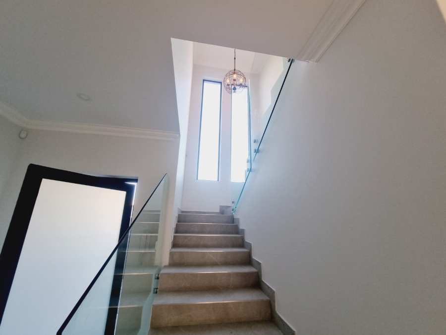 3 Bedroom Property for Sale in Sandown Western Cape